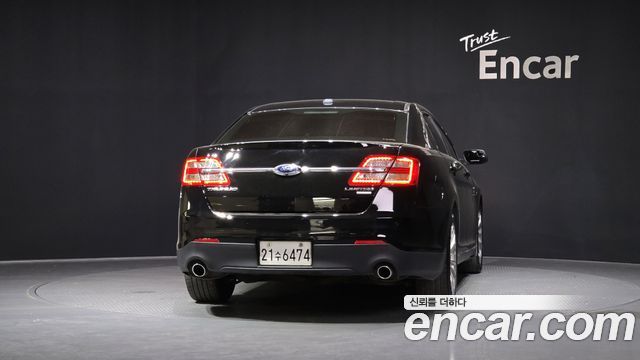 Ford Taurus 2.0 Limited EcoBoost 6th 2017 — фото 4