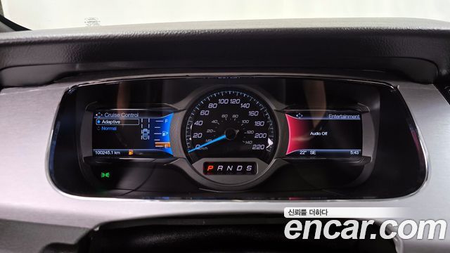 Ford Taurus 2.0 Limited EcoBoost 6th 2017 — фото 8