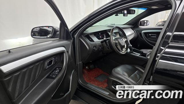 Ford Taurus 2.0 Limited EcoBoost 6th 2017 — фото 10