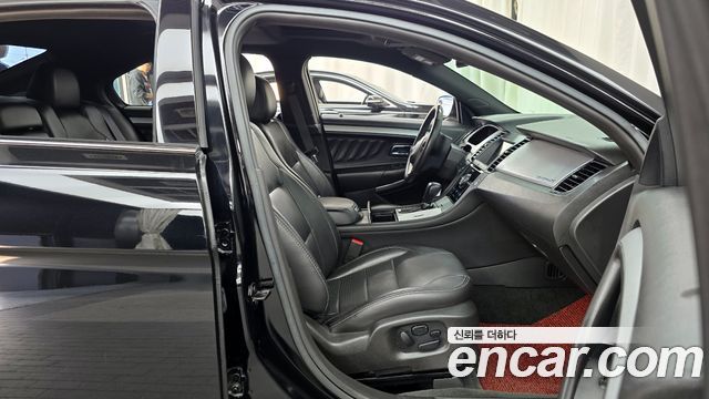 Ford Taurus 2.0 Limited EcoBoost 6th 2017 — фото 12