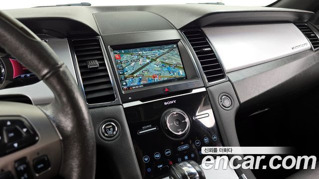 Ford Taurus 2.0 Limited EcoBoost 6th 2017 — фото 14