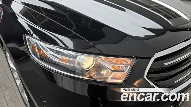 Ford Taurus 2.0 Limited EcoBoost 6th 2017 — фото 22