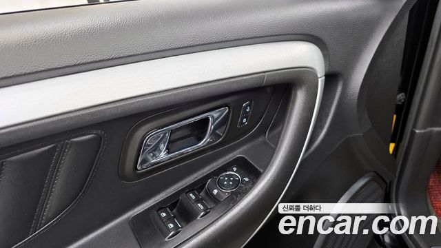 Ford Taurus 2.0 Limited EcoBoost 6th 2017 — фото 29