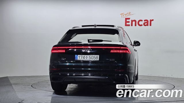 Audi Q8 (4M) 55 TFSI Quattro Premium 2021 — фото 4