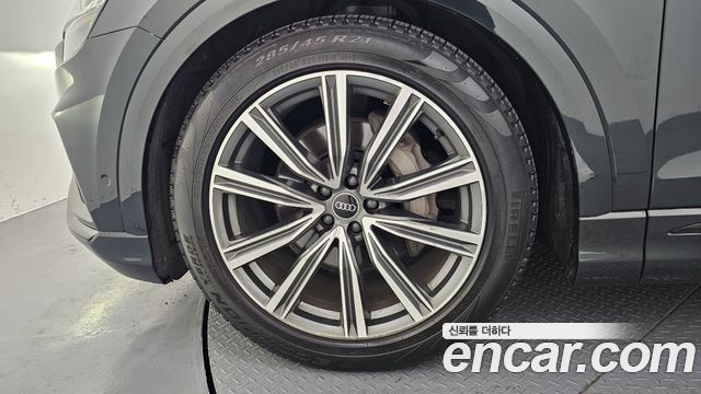 Audi Q8 (4M) 55 TFSI Quattro Premium 2021 — фото 5