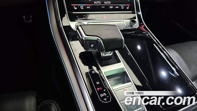 Audi Q8 (4M) 55 TFSI Quattro Premium 2021 — фото 9