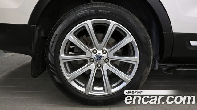 Ford Explorer 2.3 Limited 4WD 5th 2017 — фото 5