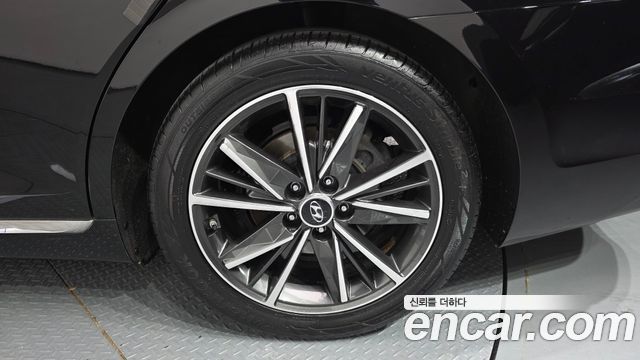 Hyundai Grandeur (IG) 3.0 LPi Rent Car Premium 2022 — фото 21