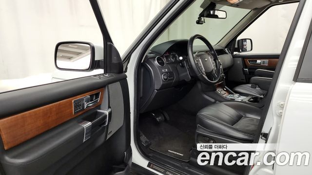 Land Rover Discovery 4 3.0 SDV6 SE 2013 — фото 10