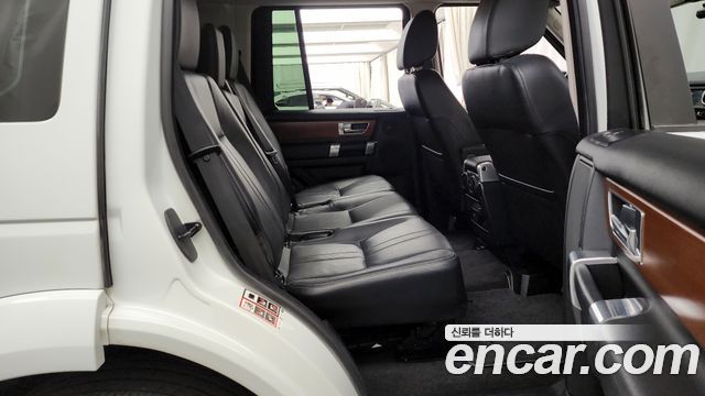 Land Rover Discovery 4 3.0 SDV6 SE 2013 — фото 16