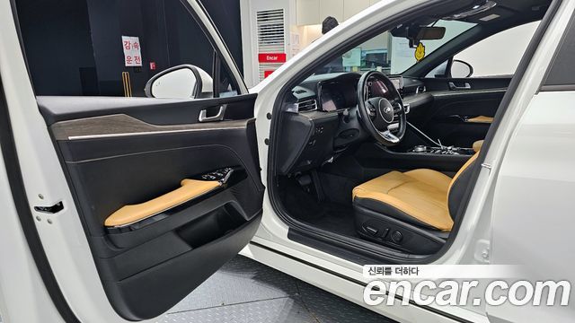 Kia K5 (III) 2.0 Noblesse 2021 — фото 10