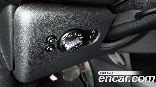 MINI Cooper S 5Door Standard 3rd 2019 — фото 16