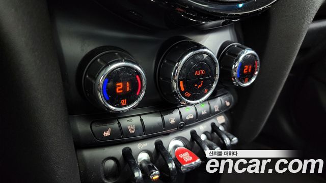 MINI Cooper S 5Door Standard 3rd 2019 — фото 29