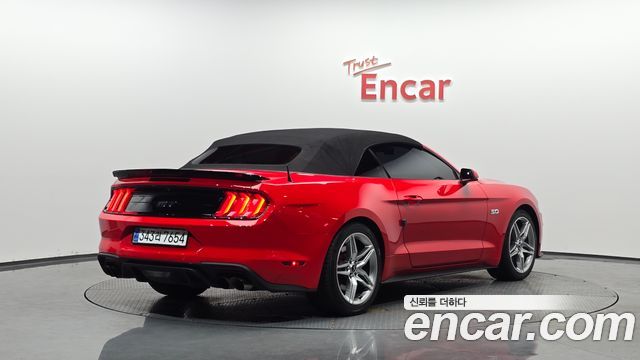 Ford Mustang GT Convertible 2019 — фото 20