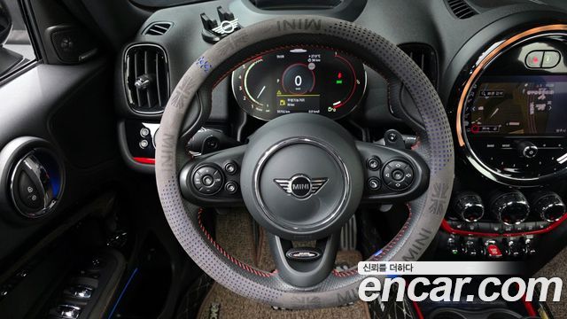 MINI Cooper S Countryman JCW 2nd 2021 — фото 14