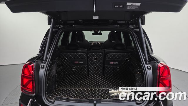 MINI Cooper S Countryman JCW 2nd 2021 — фото 18