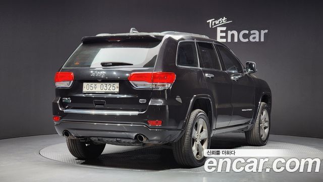 Jeep Grand Cherokee 3.0 Diesel Overland WK2 2015 — фото 2