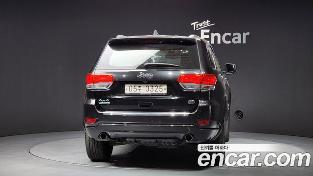 Jeep Grand Cherokee 3.0 Diesel Overland WK2 2015 — фото 4