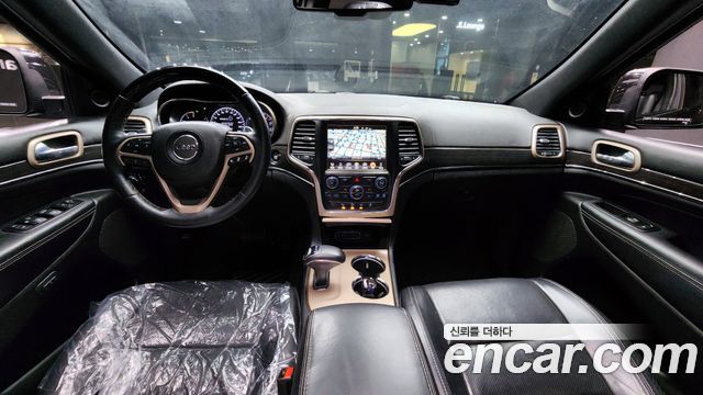 Jeep Grand Cherokee 3.0 Diesel Overland WK2 2015 — фото 7
