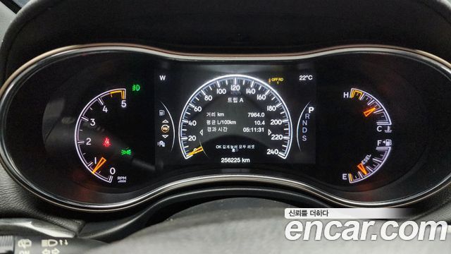 Jeep Grand Cherokee 3.0 Diesel Overland WK2 2015 — фото 8