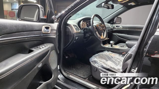Jeep Grand Cherokee 3.0 Diesel Overland WK2 2015 — фото 10