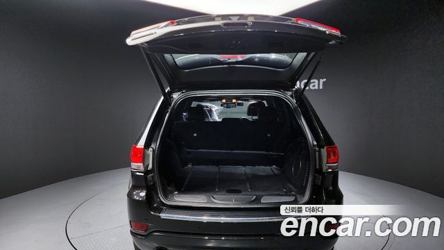 Jeep Grand Cherokee 3.0 Diesel Overland WK2 2015 — фото 20