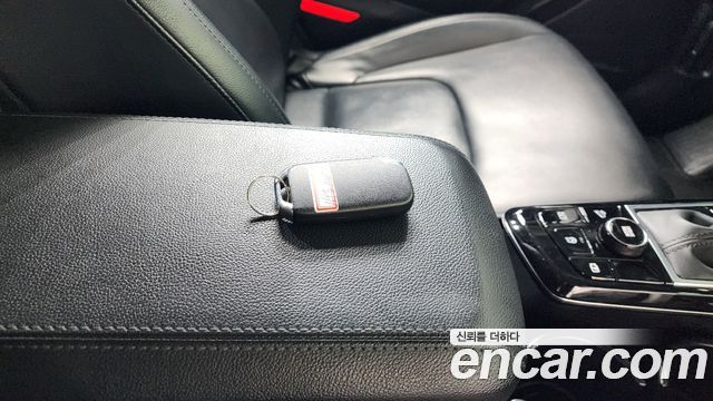 Kia Sportage (V) Diesel 2.0 2WD Prestige 2022 — фото 16