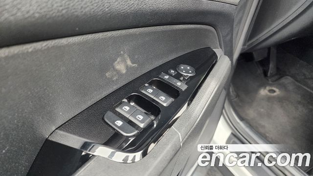 Kia Sportage (V) Diesel 2.0 2WD Prestige 2022 — фото 29