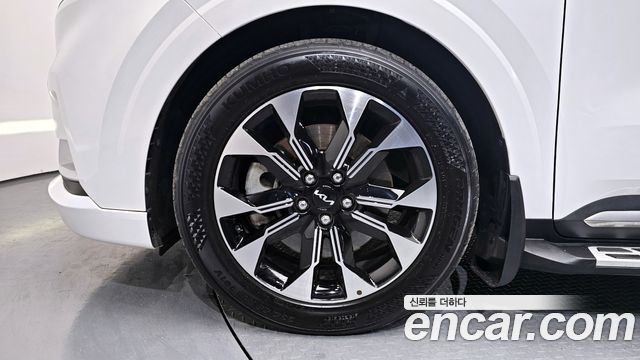 Kia Carnival (IV) Gasoline 9-Seater Hi-Limousine Signature 2023 — фото 5