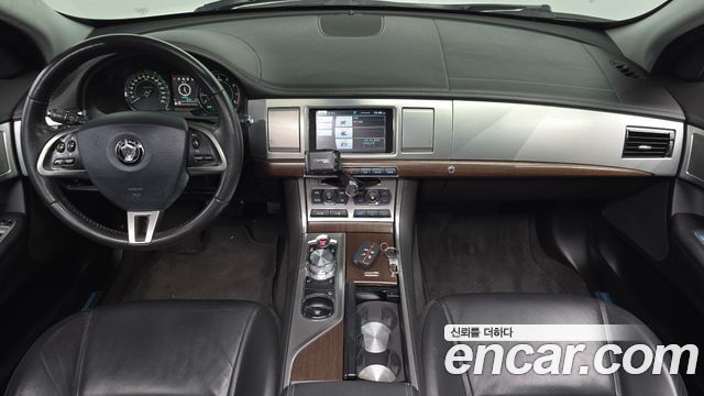 Jaguar XF 2.0 Luxury X250 2014 — фото 7