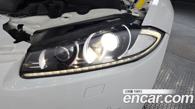 Jaguar XF 2.0 Luxury X250 2014 — фото 22