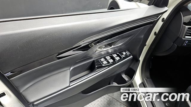 KG Mobility (SsangYong) Beautiful Korando Gasoline 1.5 2WD C5 Plus 2022 — фото 24