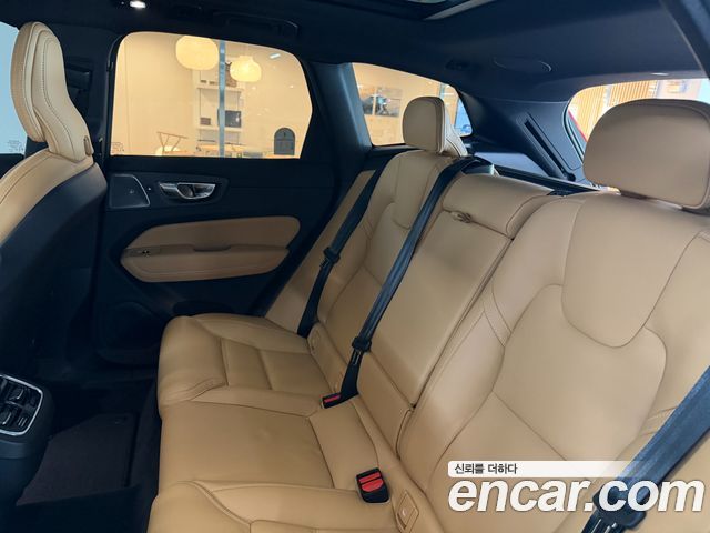 Volvo XC60 (II) B5 Ultra Bright 2025 — фото 15