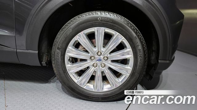 Ford Explorer (VI) 2.3 LimIted 4WD 2020 — фото 23