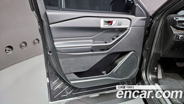 Ford Explorer (VI) 2.3 LimIted 4WD 2020 — фото 26