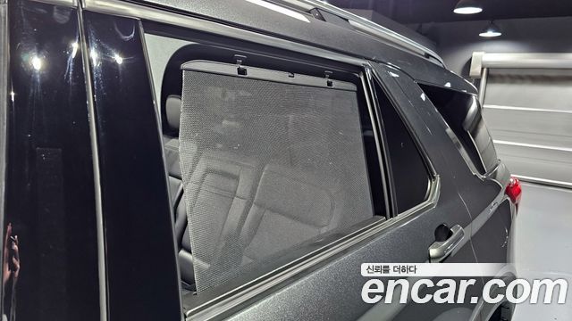 Ford Explorer (VI) 2.3 LimIted 4WD 2020 — фото 34