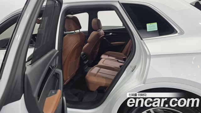 Audi Q5 (FY) 45 TFSI Quattro Premium 2022 — фото 11