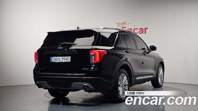 Ford Explorer (VI) 2.3 LimIted 4WD 2022 — фото 2