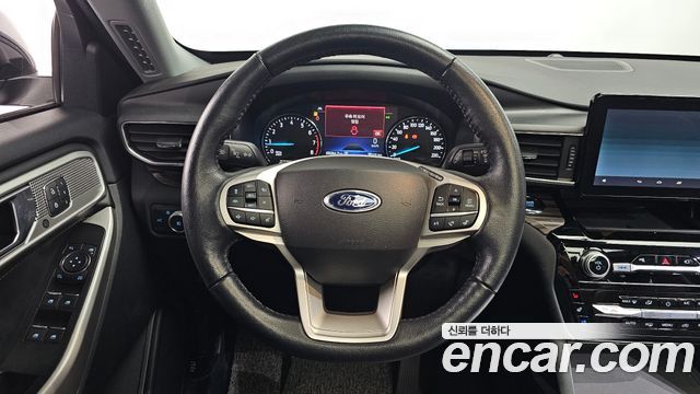 Ford Explorer (VI) 2.3 LimIted 4WD 2022 — фото 12