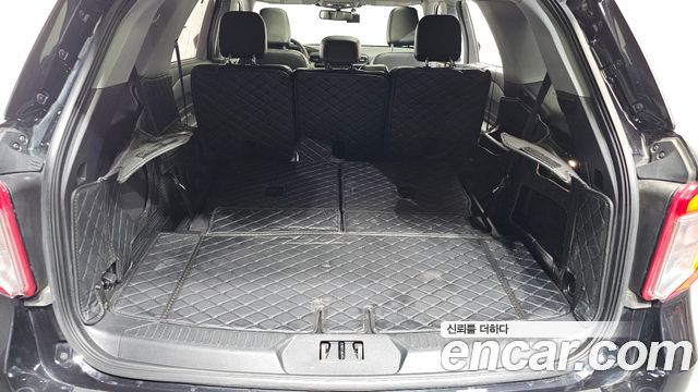 Ford Explorer (VI) 2.3 LimIted 4WD 2022 — фото 20
