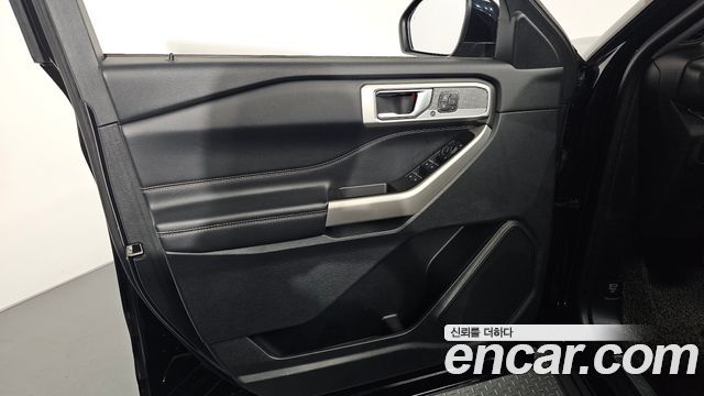 Ford Explorer (VI) 2.3 LimIted 4WD 2022 — фото 24