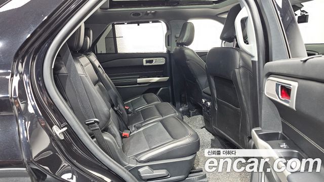 Ford Explorer (VI) 2.3 LimIted 4WD 2022 — фото 26