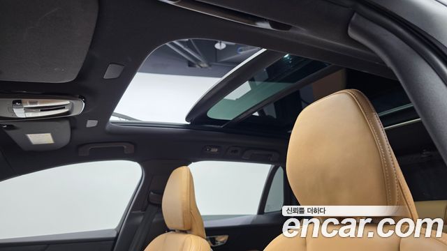 Volvo V60 Cross Country (II) B5 Ultimate AWD 2023 — фото 18
