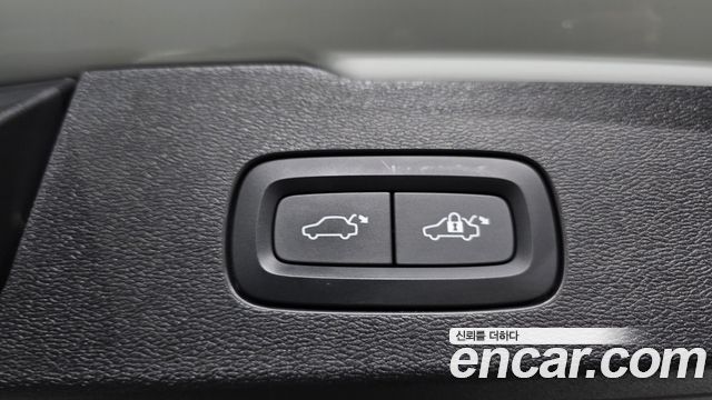 Volvo V60 Cross Country (II) B5 Ultimate AWD 2023 — фото 28