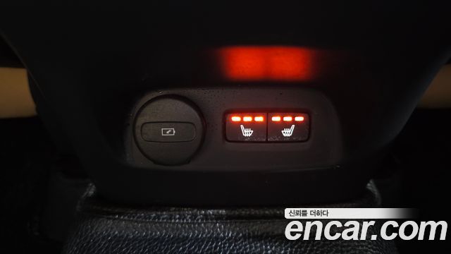 Volvo XC40 B4 Inscription 2021 — фото 19