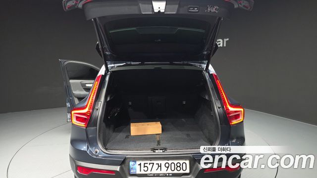 Volvo XC40 B4 Inscription 2021 — фото 20