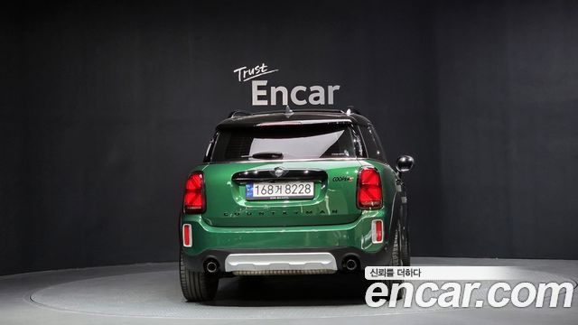 MINI Cooper S Countryman ALL4 Classic Launch Pack 2nd 2023 — фото 4
