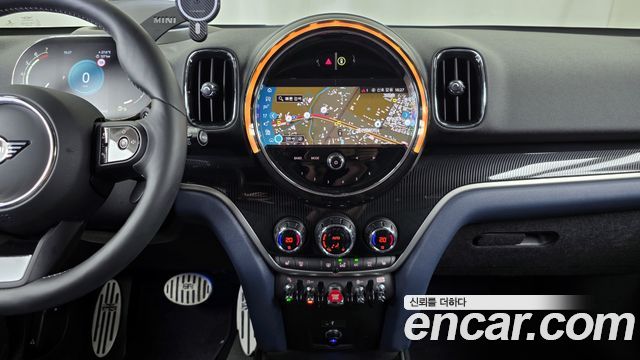 MINI Cooper S Countryman ALL4 Classic Launch Pack 2nd 2023 — фото 15