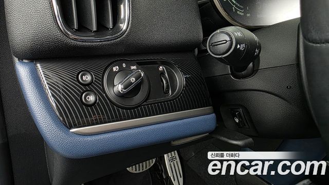 MINI Cooper S Countryman ALL4 Classic Launch Pack 2nd 2023 — фото 28