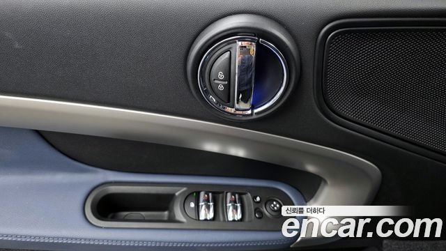 MINI Cooper S Countryman ALL4 Classic Launch Pack 2nd 2023 — фото 30
